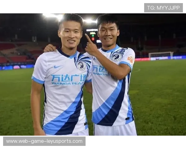 大连英博提前上岸却仍拼死战海港！球迷：这队有血性！，大连英展机电设备有限公司